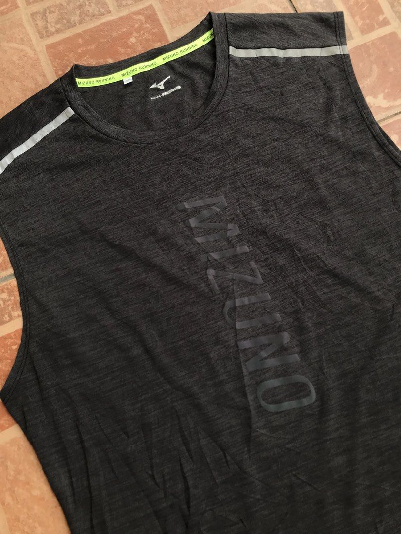 MIZUNO SLEEVELESS REFLECTORIZE LOGO (Category: Activewear) located in Cebu City. Submitted by thriftlangniedd (Listing ID 1464077020, Image 3). Description: Excellent condition No hidden issue or flaws Color rate 9.5/10 Dimes 22 x 29.