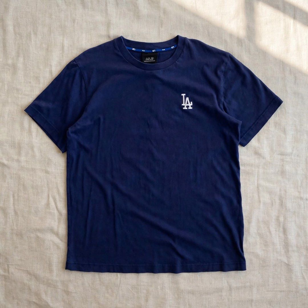 Mlb tshirt (Category: Tshirts & Polo Shirts ) located in Digos. Submitted by thriftnigoy (Listing ID 1463999150, Image 1). Description: MLB PM📥 Dimes: inches Width 22 length: 29 Best fit large to xl - Excellent condition - color rate 10 - no issue.