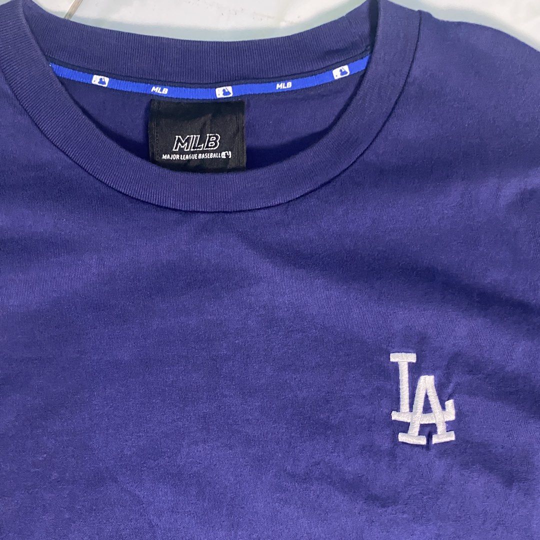 Mlb tshirt (Category: Tshirts & Polo Shirts ) located in Digos. Submitted by thriftnigoy (Listing ID 1463999150, Image 3). Description: MLB PM📥 Dimes: inches Width 22 length: 29 Best fit large to xl - Excellent condition - color rate 10 - no issue.