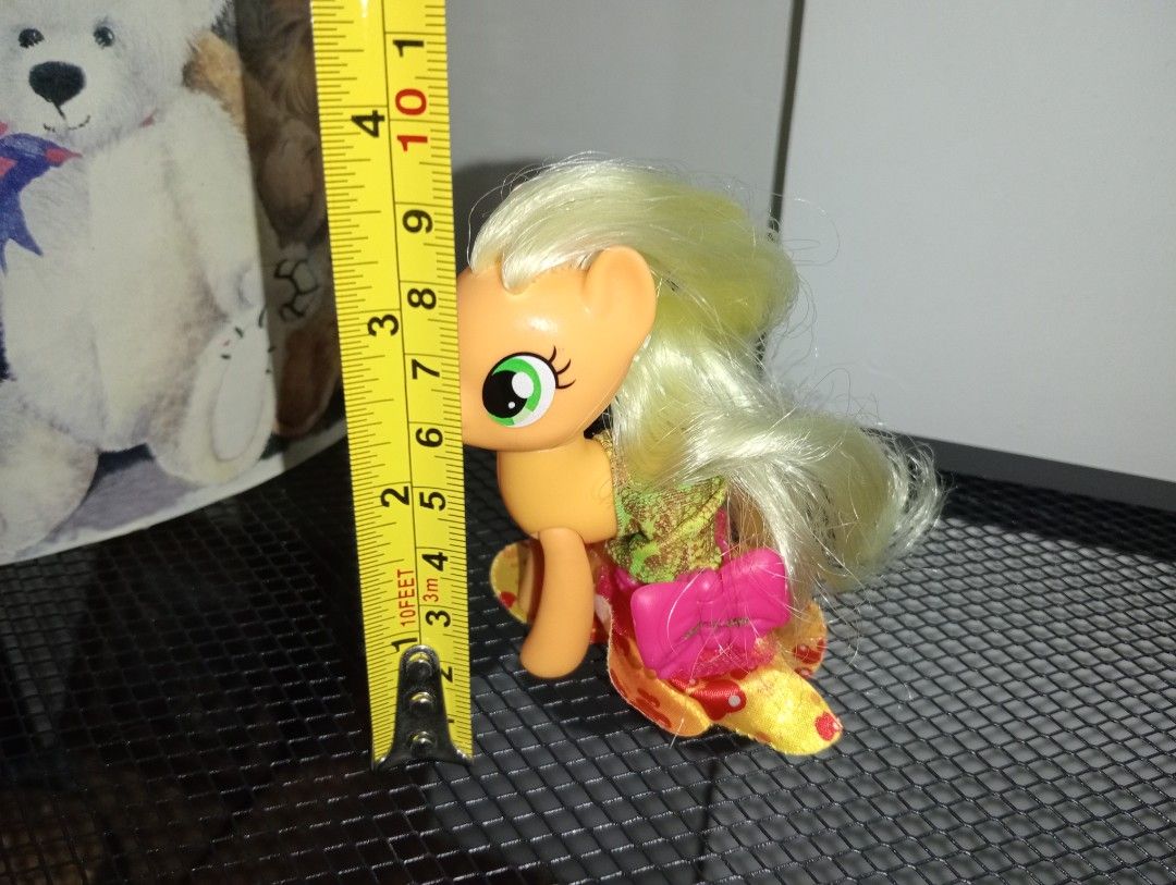 MLP #4 (FREE SF) APPLEJACK 2016 (Category: Figurines & Statues) located in Kawit. Submitted by gieclutter (Listing ID 1463978087, Image 2). Description: Flakers and joy reservers are 𝗻𝗼𝘁 𝗮𝗹𝗹𝗼𝘄𝗲𝗱 Actual photos All sales are final—no returns, exchanges, or refunds 𝗖𝗢𝗡𝗗𝗜𝗧𝗜𝗢𝗡: ・𝗟𝗡 ・good as new body condition, rust on clip, semi-dry and frizzy hair, minor stains, paint chips, and scratches ・from my personal collection and was kept
