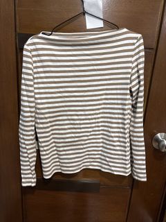 (Category: ) located in . Submitted by clothescarousel (Listing ID 1464095855, Image 1). Description: .