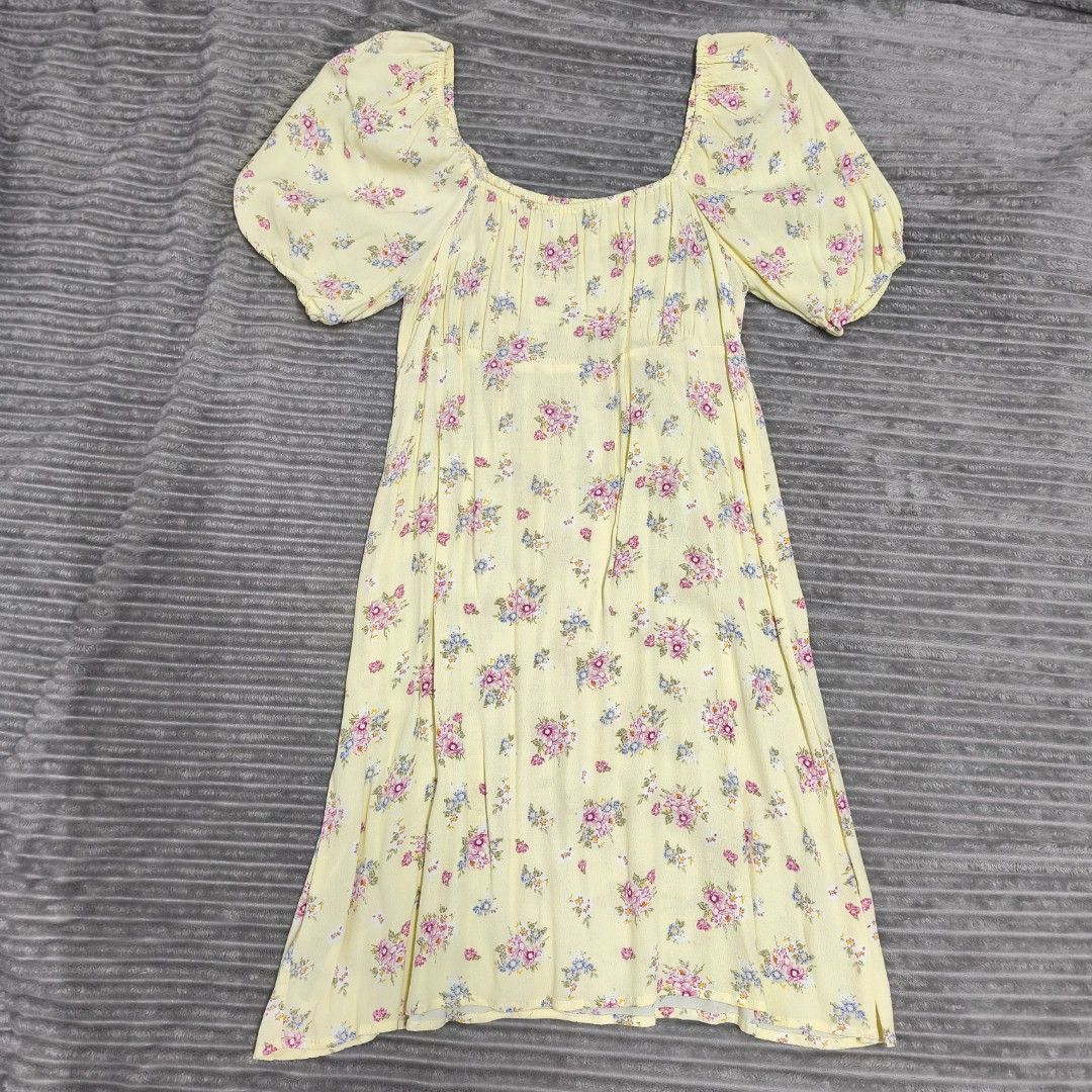 MNG Mini Sundress (Category: Dresses) located in Makati City. Submitted by shakira999 (Listing ID 1464083418, Image 1). Description: .