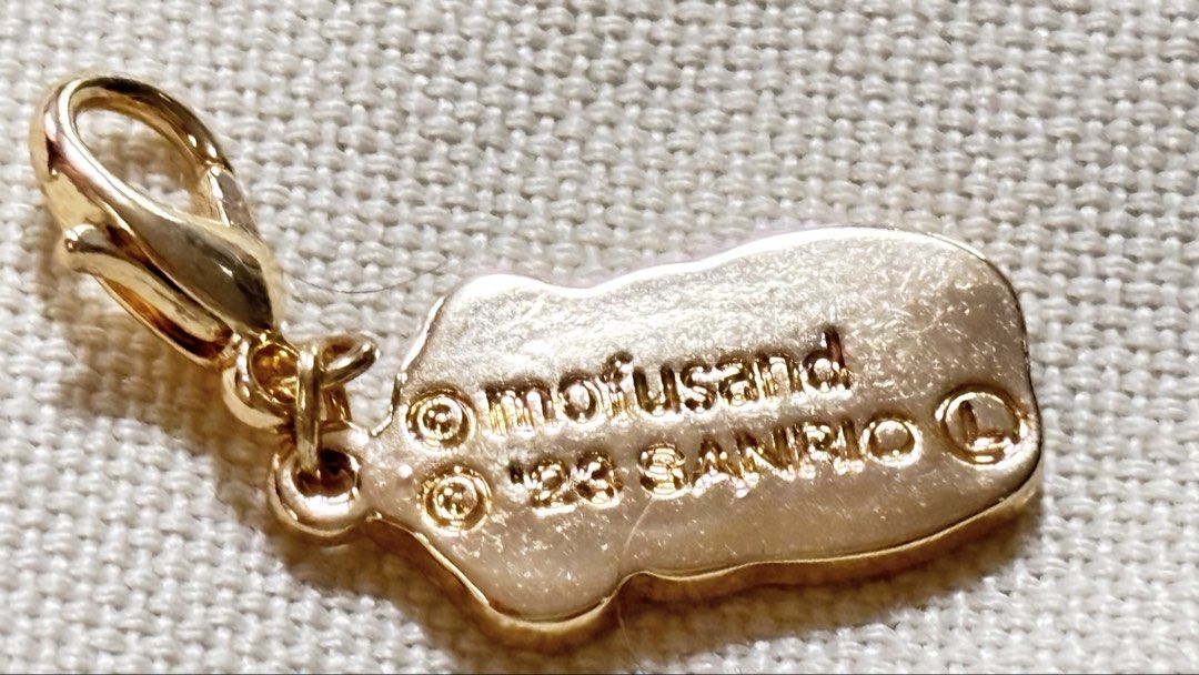 Mofusand x Hangyodon gold-tone charm (Category: Character Goods) located in Calamba. Submitted by cur8d (Listing ID 1463976178, Image 2). Description: .