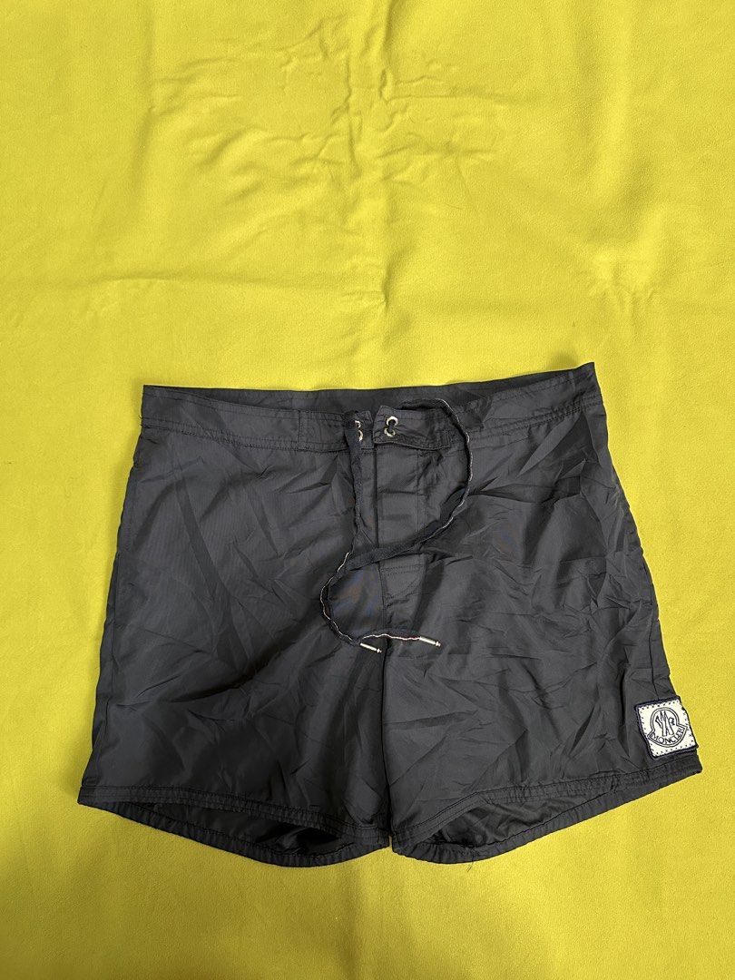 Moncler Women’s Board Short (Category: Shorts) located in Isabel. Submitted by apedoutdoors (Listing ID 1464031336, Image 1). Description: Moncler Women’s Board Short Excellent condition No issue Waistline - 32-33 Length - 13.5 Area - Isabel , Leyte Payment thru GCash 📩📩📩 Dm me if interested Via jnt.