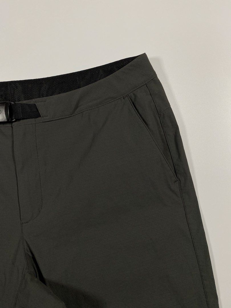 Montbell Stretch O.D Pants Womens (Medium) (Category: Activewear) located in Porac. Submitted by pepasoutdooressentials (Listing ID 1464015978, Image 3). Description: Montbell Stretch O.D Pants Womens (Medium) - Lightweight, quick-dry - Water repellent - Highly stretchable nylon-polyurethane blend fabric Dimension Width: 29" Length: 38" Leg Opening: 8" Condition: Like new Issue: None See pics for more details Color may vary due to lighting Locati