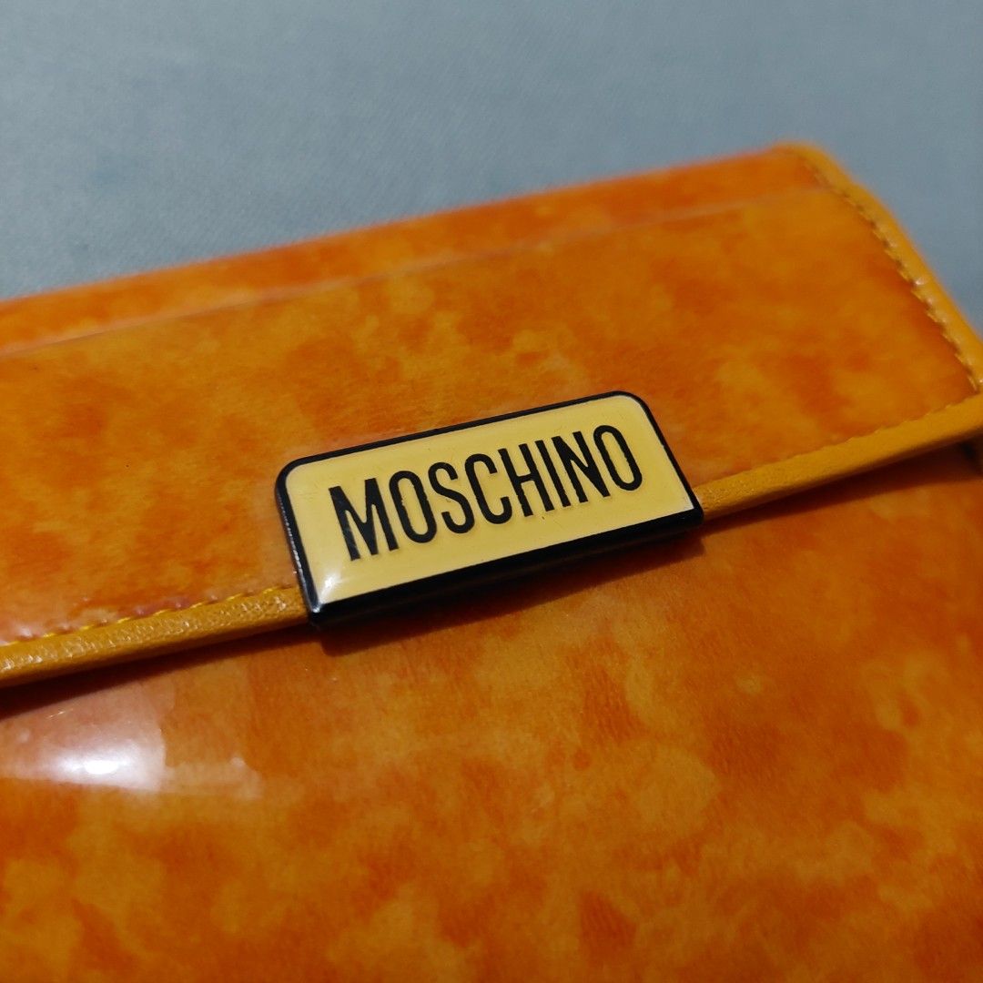 Moschino Cheap and Chic Leather Wallet (Category: Luxury Bags & Wallets) located in Santa Cruz. Submitted by 2kplayazzz (Listing ID 1463980856, Image 2). Description: Moschino Cheap and Chic Leather Wallet Pristine condition | no issue DM📩.