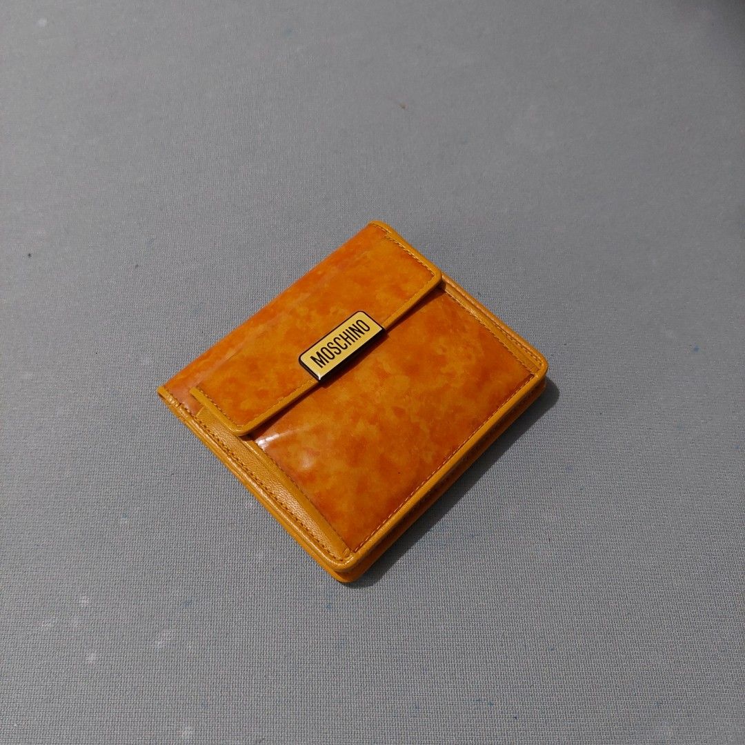 Moschino Cheap and Chic Leather Wallet (Category: Luxury Bags & Wallets) located in Santa Cruz. Submitted by 2kplayazzz (Listing ID 1463980856, Image 1). Description: Moschino Cheap and Chic Leather Wallet Pristine condition | no issue DM📩.