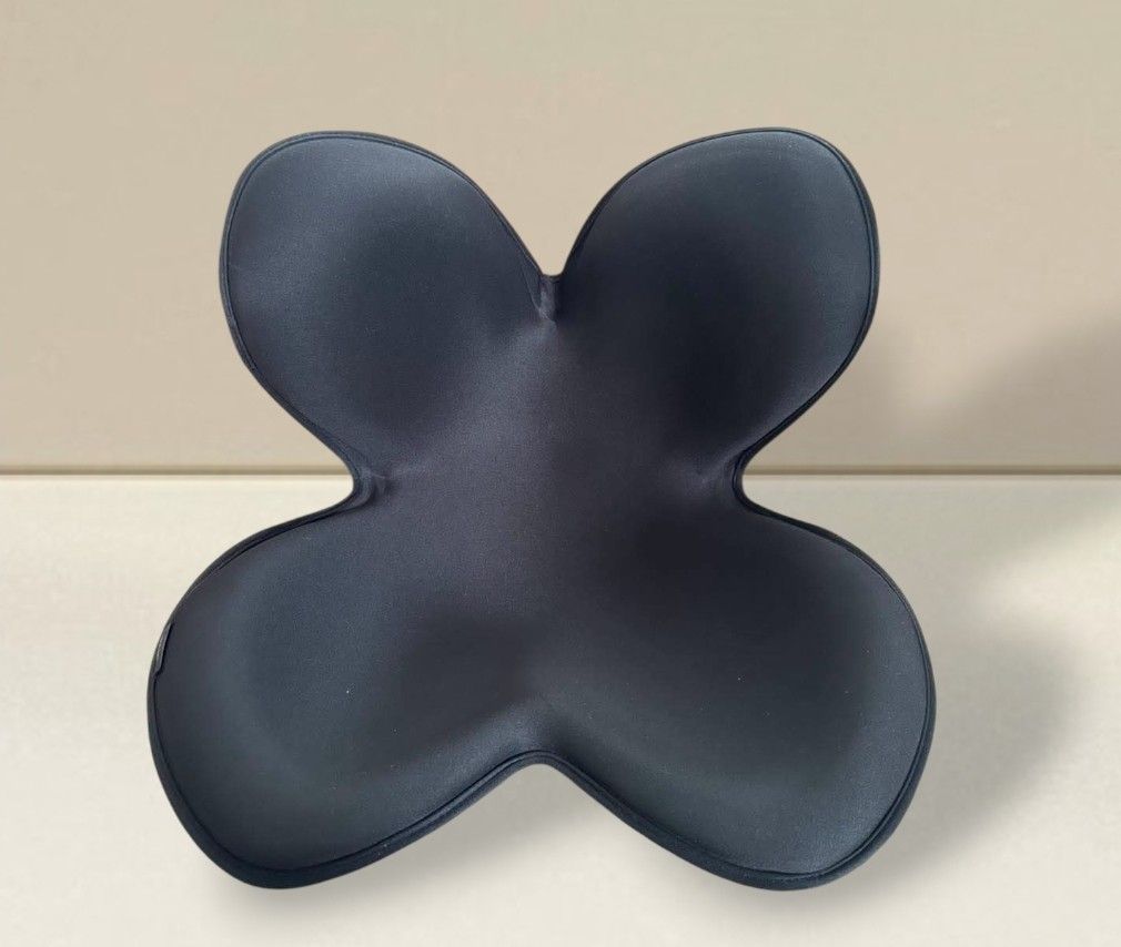 MTG Style Butterfly Shape Posture Seat (Category: Cushions & Throws) located in Quezon City. Submitted by dannikkishoppe2 (Listing ID 1464001604, Image 1). Description: MTG Style Butterfly Shape Posture Seat ‼️₱1800‼️ *good as new • Ergonomic design for ultimate comfort • Perfect for office chairs or home use • Aids in improving posture Please manage your expectations as there might be minimal flaws. Color may vary due to lighting, it may appear 