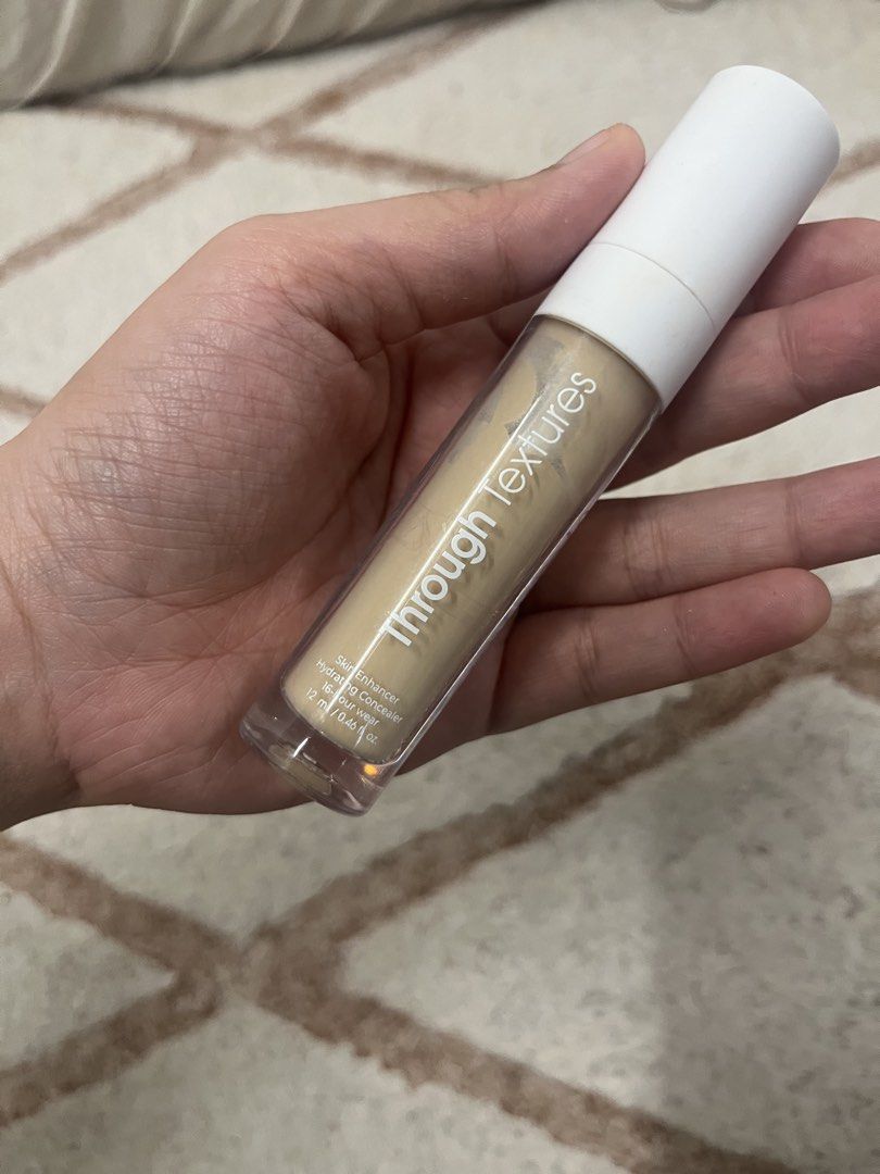 Naturale Through Textures Concealer (Tabi) (Category: Makeup) located in Cagayan de Oro. Submitted by simplydecluttering_makeup (Listing ID 1463991298, Image 2). Description: - Naturale Through Textures Concealer - Shade: Tabi - Enhances skin for a natural look - Hydrating formula - Perfect for everyday wear - Size: 12 ml / 0.4 fl oz.