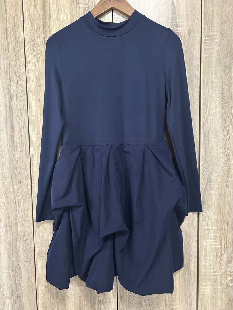 Navy Blue Dress (Category: Dresses) located in Bulacan. Submitted by relove.re (Listing ID 1464069252, Image 1). Description: - Navy Blue midi dress - XS to S - Stretchable long sleeves - With detailed design on bottoms - Peplum-like style - Good for worship service or other semi formal events.