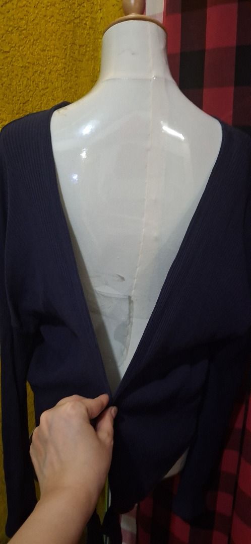 Navy Blue Ribbed Long Sleeve Cardigan (Category: Coats, Jackets and Outerwear) located in Manila. Submitted by katkween23 (Listing ID 1464035218, Image 3). Description: - Navy blue ribbed knit cardigan - Long sleeves - Open front design - Ideal for layering - Comfortable and versatile - Easy to style up or down - A wardrobe essential.