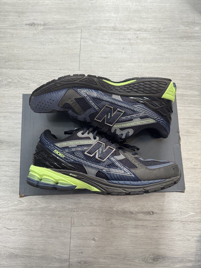 New Balance 1906 Size 11 (Category: Casual Shoes) located in Binan City. Submitted by ragsragsrags (Listing ID 1464008434, Image 1). Description: New Balance 1906 Size 11 Used a few times Complete with box Rfs: Di na nagagamit Carmona, Cavite loc Lalamove shouldered by buyer.
