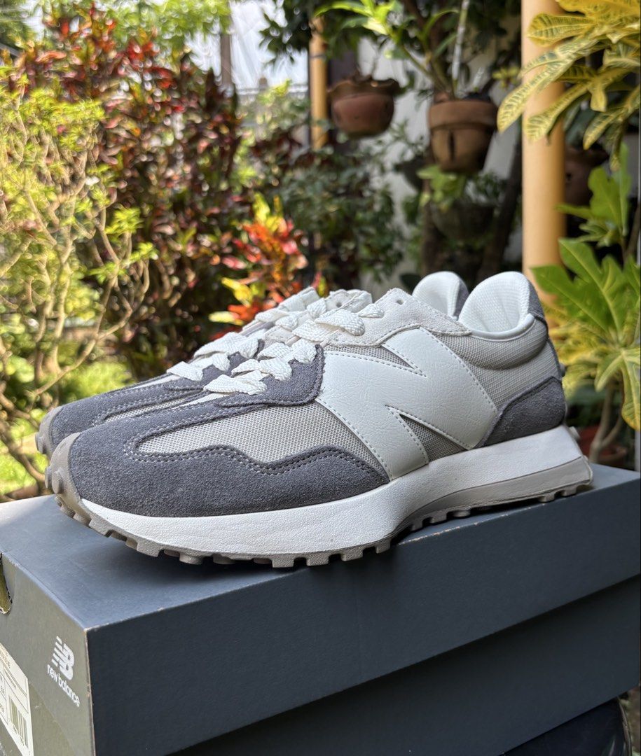 New Balance 327 Castlerock (Category: Casual Shoes) located in Quezon City. Submitted by diego_g (Listing ID 1463959562, Image 1). Description: Brand new & Original Size 9.5, 10 - 3,200 Sm fairview. Lalamove/LBC.