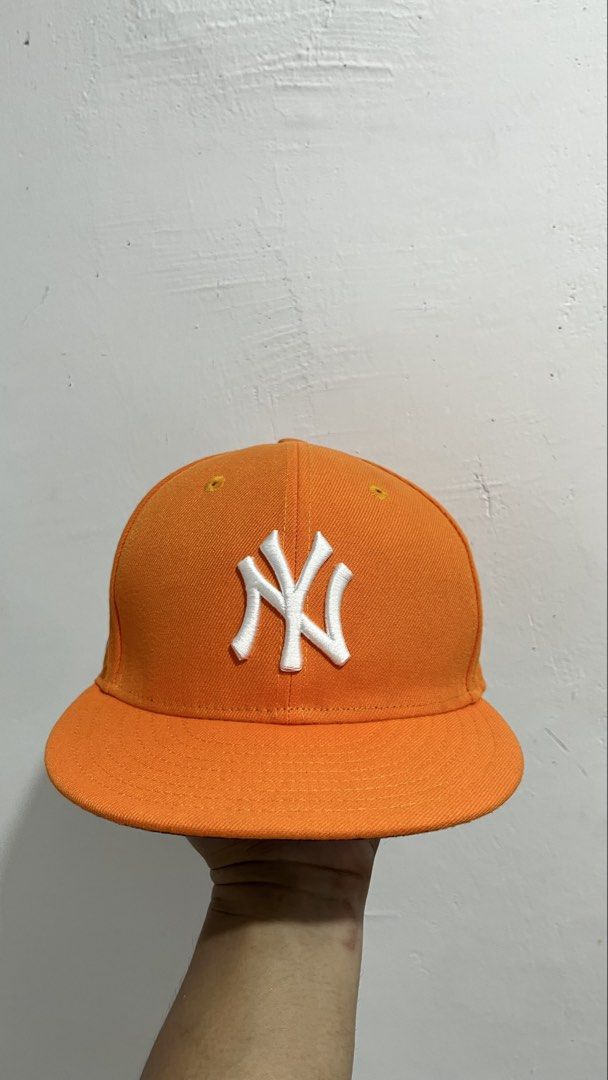 New Era fitted hat close cap ny yankees (Category: Caps & Hats) located in Pasay City. Submitted by vintagearchive28 (Listing ID 1464031663, Image 1). Description: - Size 7 1/4 - no issue hindi thrifted padala from hawaii.