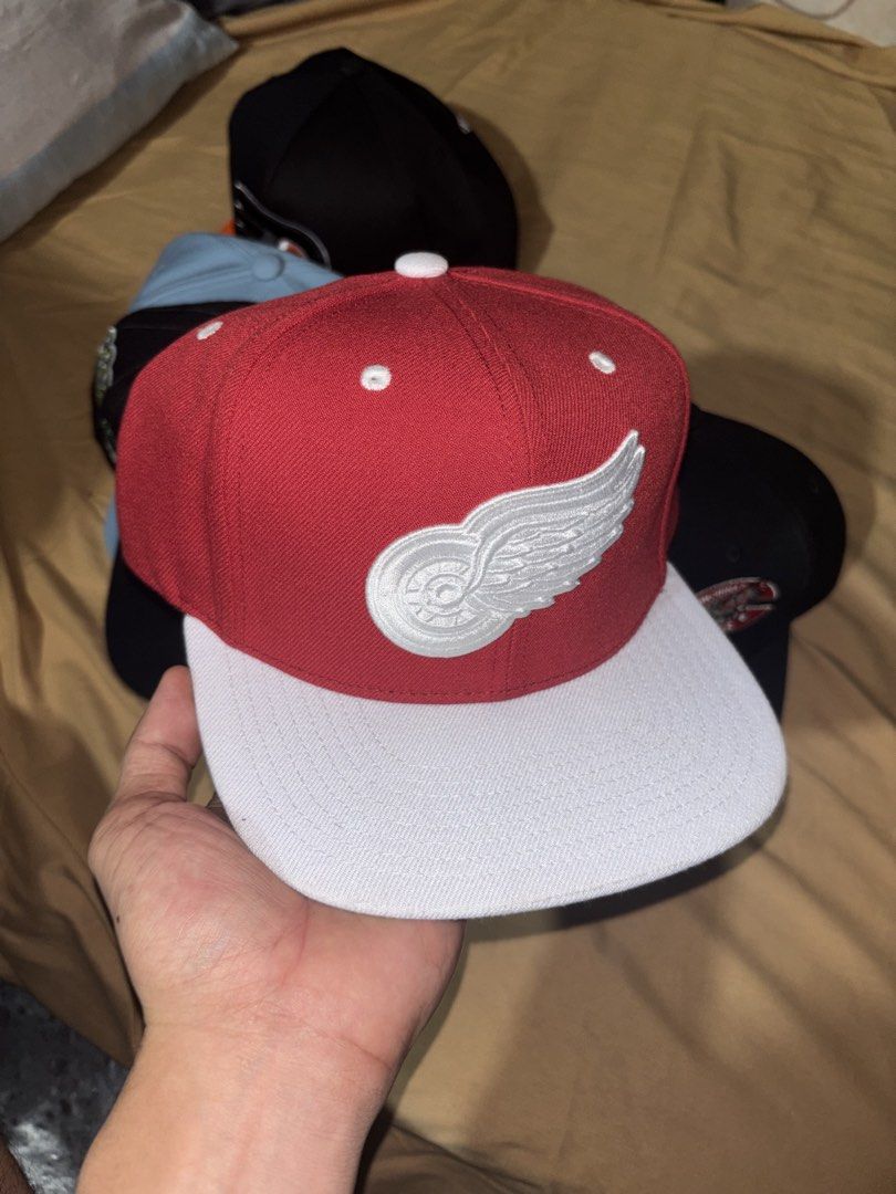 NFL Red Wings (Category: Activewear) located in Manila. Submitted by piedadorla95994 (Listing ID 1464117311, Image 1). Description: .