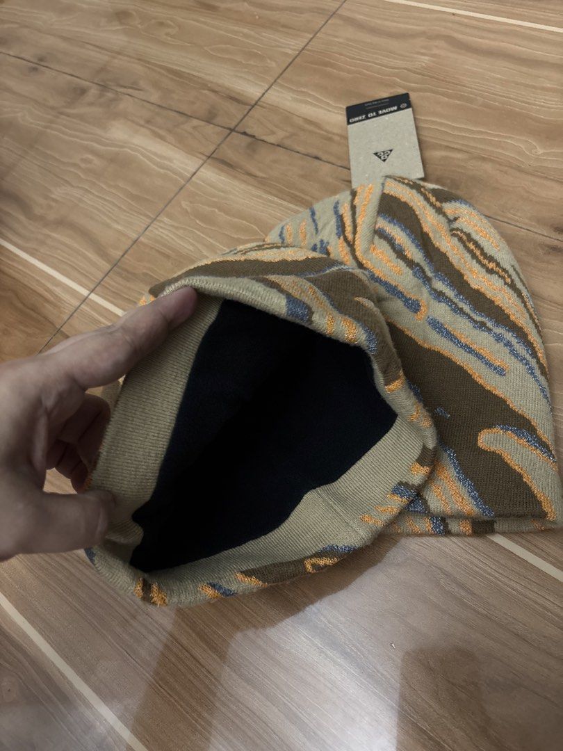 Nike ACG Peak "Big Bend" beanie (Category: Beanies) located in San Fernando. Submitted by kayemanalac_05 (Listing ID 1464039251, Image 3). Description: Brand new, 1500 each, 2 colors available, 4 pieces avaiable.