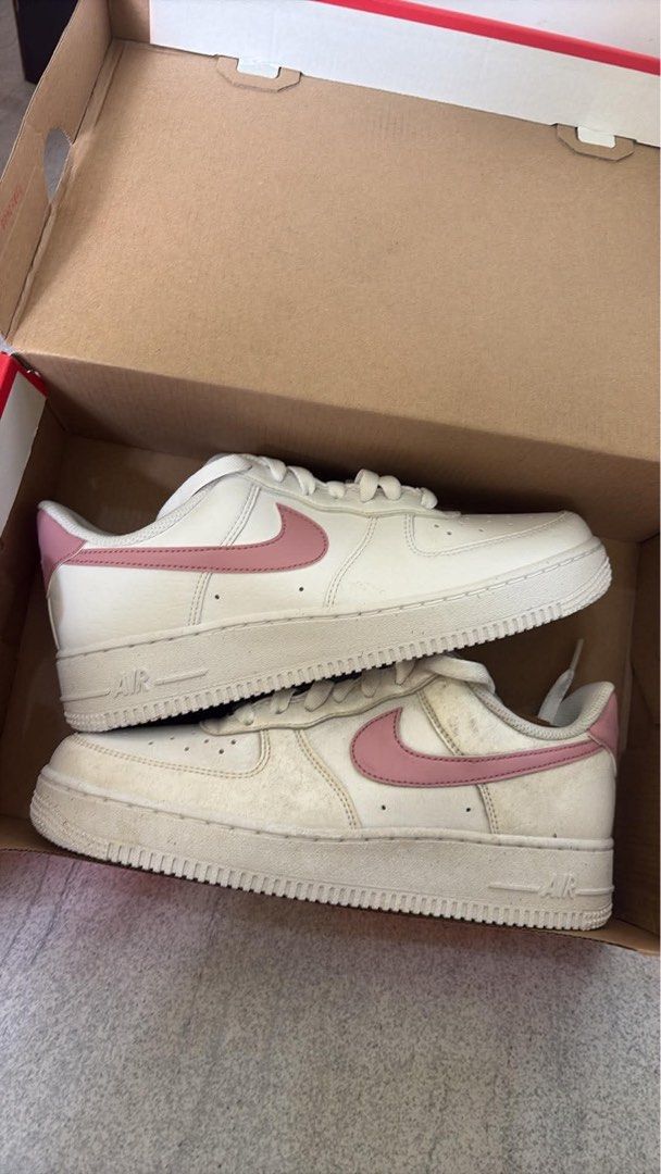 Nike Air Force 1 size 8 womens (Category: Sneakers) located in Manila. Submitted by ileonajanae_ (Listing ID 1464035158, Image 1). Description: size 8 womens authentic and bnew.