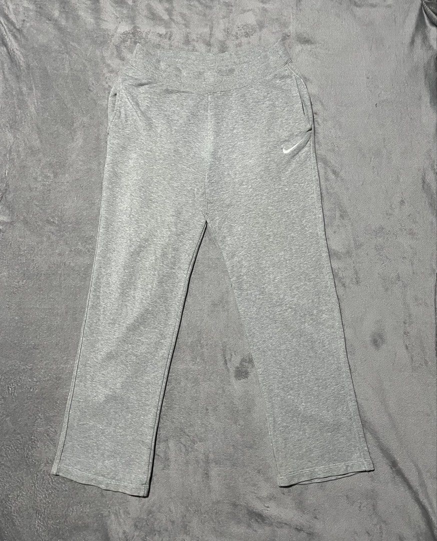 NIKE ATHLETIC DEPT. SWEATPANTS (Category: Joggers) located in Nabua. Submitted by nopfinds (Listing ID 1464070272, Image 2). Description: NIKE ATHLETIC DEPT. SWEATPANTS SIZE LARGE WAIST-32-28 LENGTH-41 HEM-9 MINE FOR🔖₱250+sf GOOD CONDITION COLOR MAY VARY DUE TO LIGHTING ISSUE:MINIMAL STAIN &SMALL PINHOLE.
