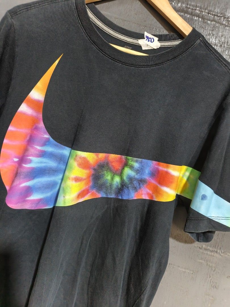 Nike big rainbow swoosh Shirt (Category: Luxury Apparel) located in Tacurong. Submitted by lyjetbrandedfinds_1827 (Listing ID 1463972430, Image 2). Description: M-L 9/10 Color Rate.