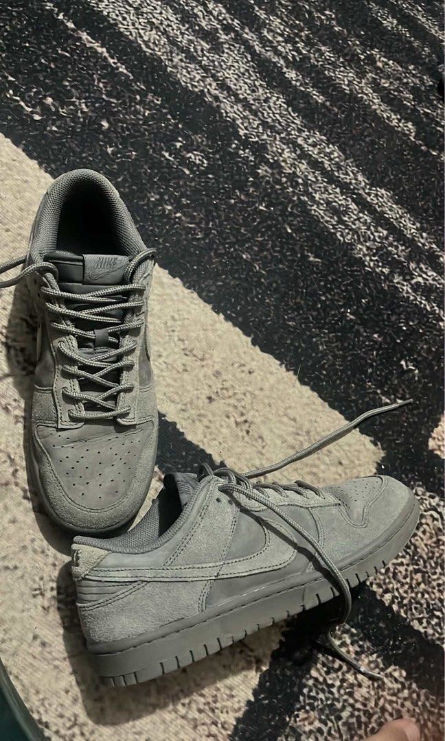 Nike Dunk Low Retro SE (Category: Casual Shoes) located in Iloilo. Submitted by twustchick12 (Listing ID 1463998999, Image 1). Description: .