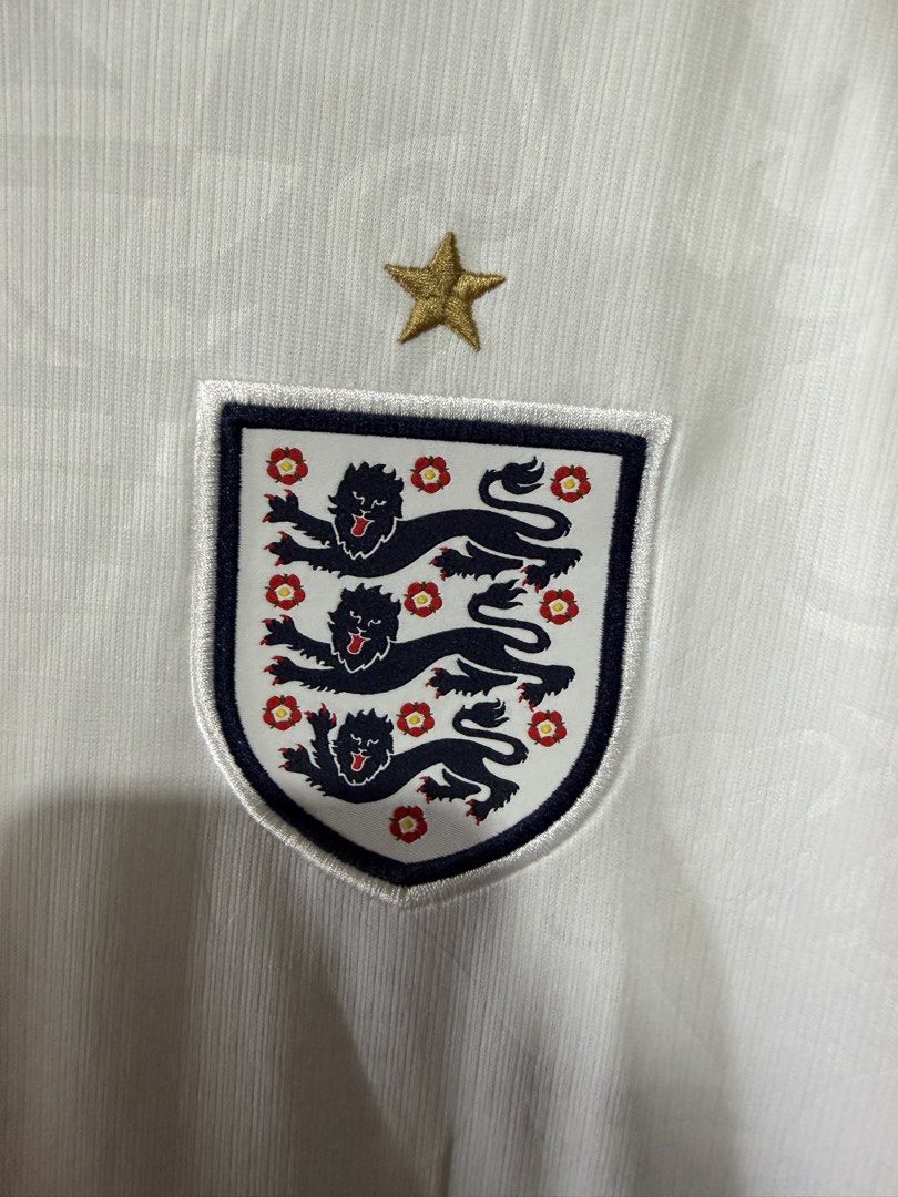 Nike England World Cup Home Kit 2026 (Category: Activewear) located in Quezon City. Submitted by adriiadrii (Listing ID 1463971965, Image 3). Description: 100% Original Nike England 2026 Kit Size XL used once no issue.