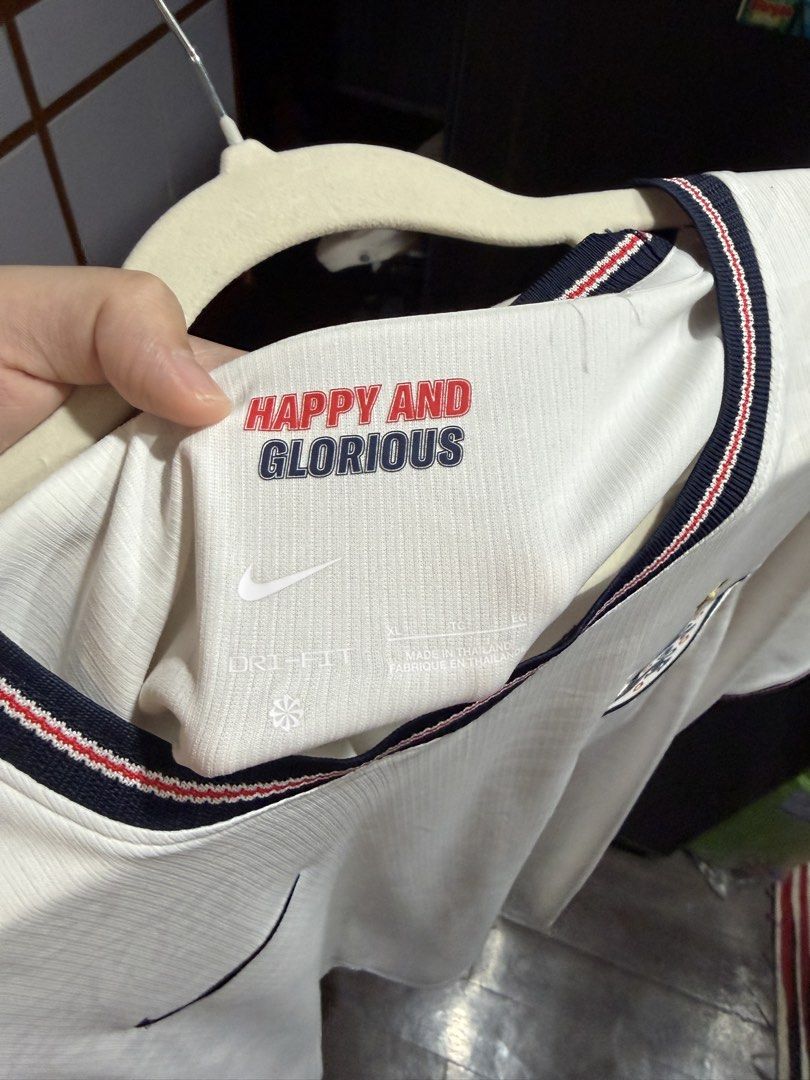 Nike England World Cup Home Kit 2026 (Category: Activewear) located in Quezon City. Submitted by adriiadrii (Listing ID 1463971965, Image 2). Description: 100% Original Nike England 2026 Kit Size XL used once no issue.