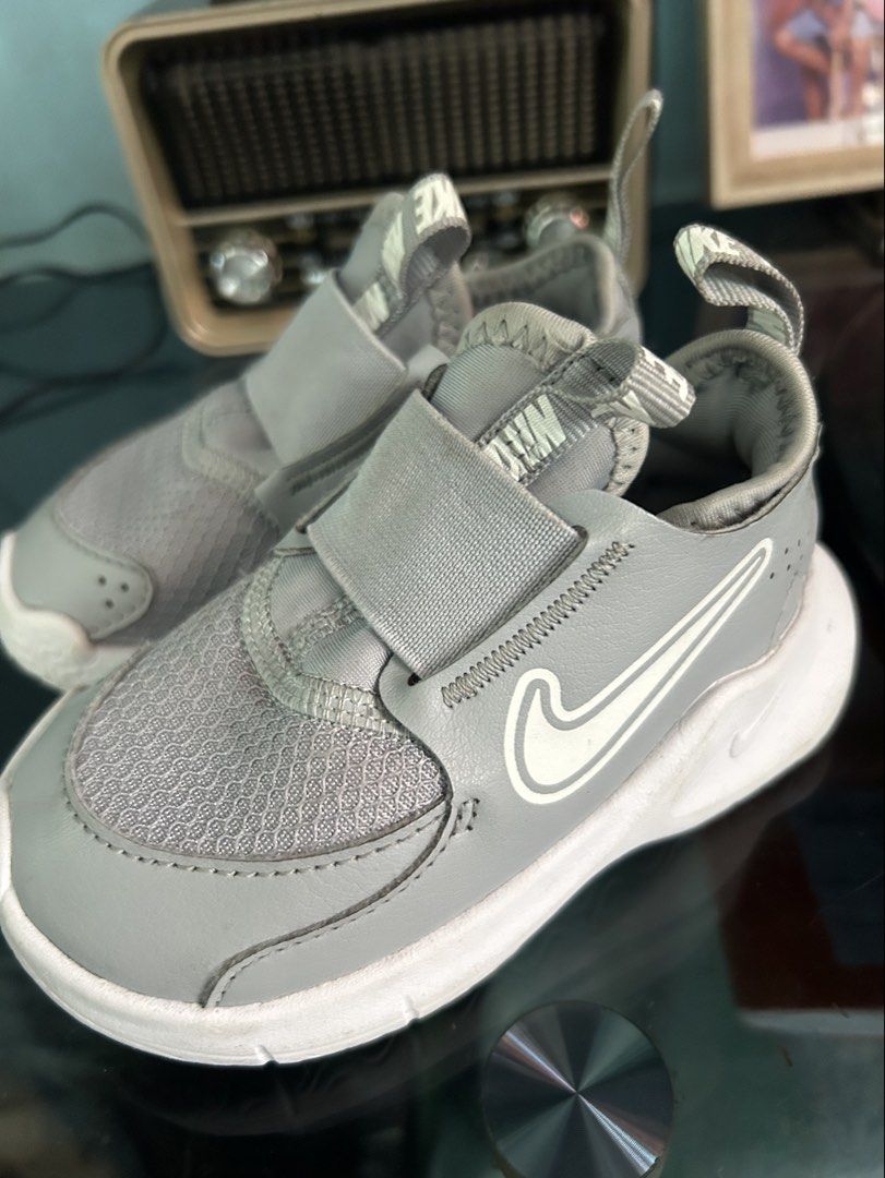 Nike Flex Runner (Category: Babies & Kids Fashion) located in Manila. Submitted by zscollectibles (Listing ID 1463945703, Image 1). Description: VGUC. Size 6c. No Box. Sa Us binili. 🍀✨Please read before messaging. Thank you.✨🍀 ❗️No return no exchange. Actual item posted. ❗️No haggling. LP Posted. ❗️No cancellation once order confirmed and scheduled for shipping. ❗️J&T, or your choice your book. (SF shouldered by the buyer) ❗️Shipping every frid