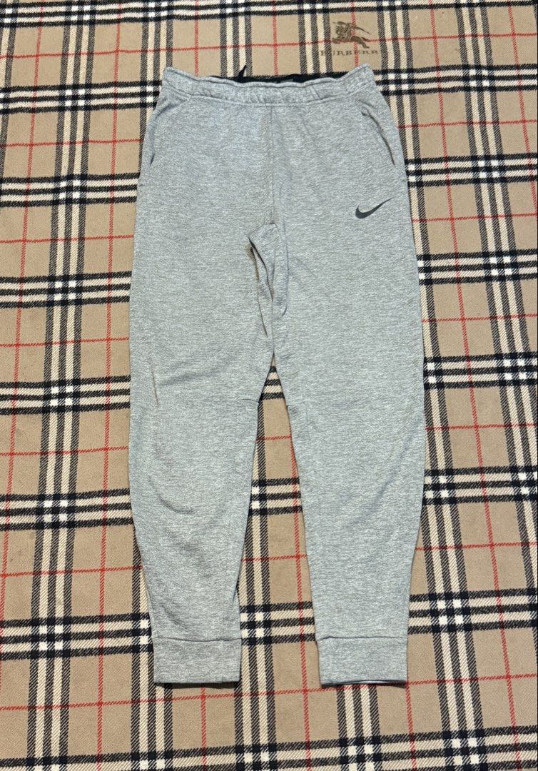 Nike jogger pants (Category: Joggers) located in Cavite. Submitted by markjoseph24866 (Listing ID 1463947860, Image 1). Description: .