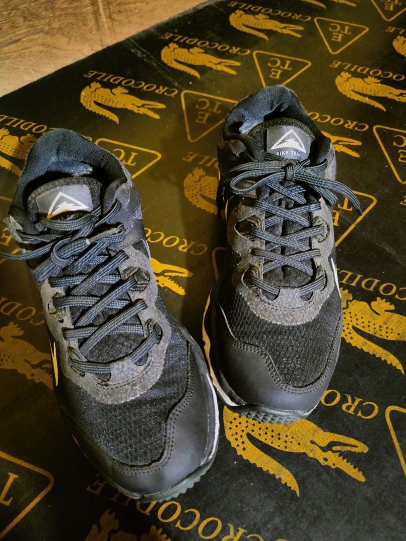 Nike Juniper Trail 'Black Smoke Grey (Category: Sneakers) located in Davao. Submitted by ljay.thriftedfinds (Listing ID 1464031483, Image 2). Description: Nike Juniper Trail 'Black Smoke Grey Size 10 / CM28 Excellent condition No issue Need wash only DM📩📩📩 Loc'.DAVAO CITY Feel free to vouch / VC.