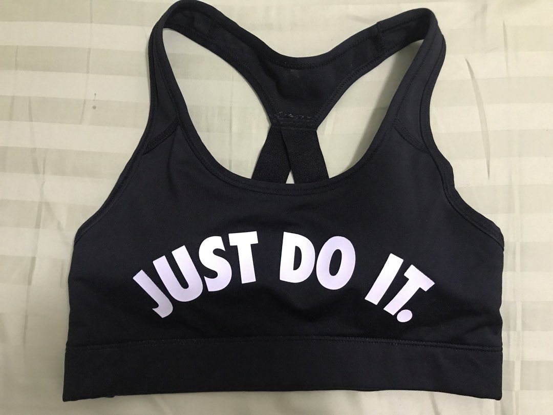 Nike Just Do It Sportsbra (Category: Activewear) located in Manila. Submitted by freshlemon58885 (Listing ID 1463987013, Image 1). Description: No issue Built in pads Small Made in Sri Lanka.
