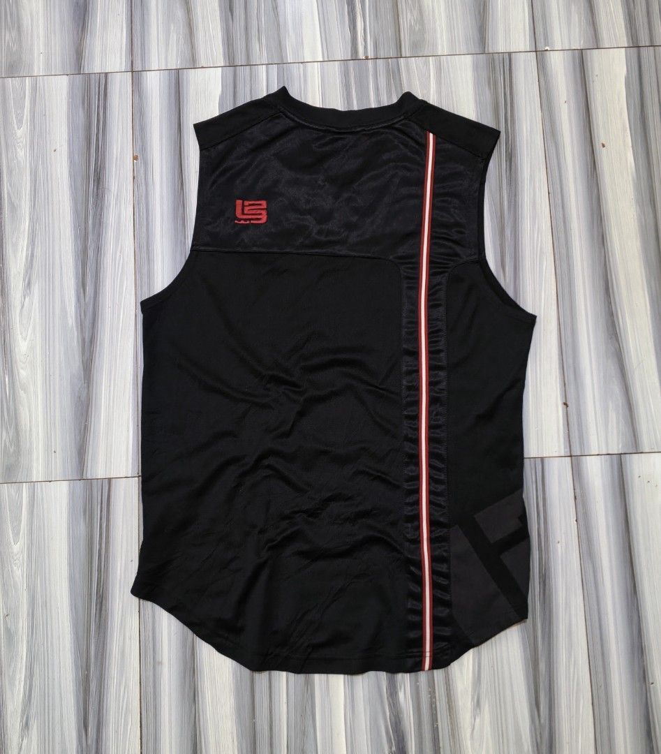 Nike Lebron James signature jersey (Category: Activewear) located in Cebu City. Submitted by archenggo (Listing ID 1463946400, Image 2). Description: Dimes 21x30 freeshipped.