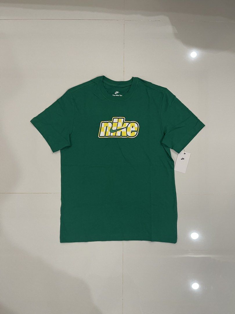Nike 'Max Heat' T-Shirt - Black (Category: Tshirts & Polo Shirts ) located in Tarlac. Submitted by swoosh_garmentz (Listing ID 1464042911, Image 3). Description: Black Nike tee with 'Max Heat' graphic on the back. Features a Nike Air Max 95 graphic with flames. Small Nike logo on the front chest. Cotton fabric. Great for casual wear..