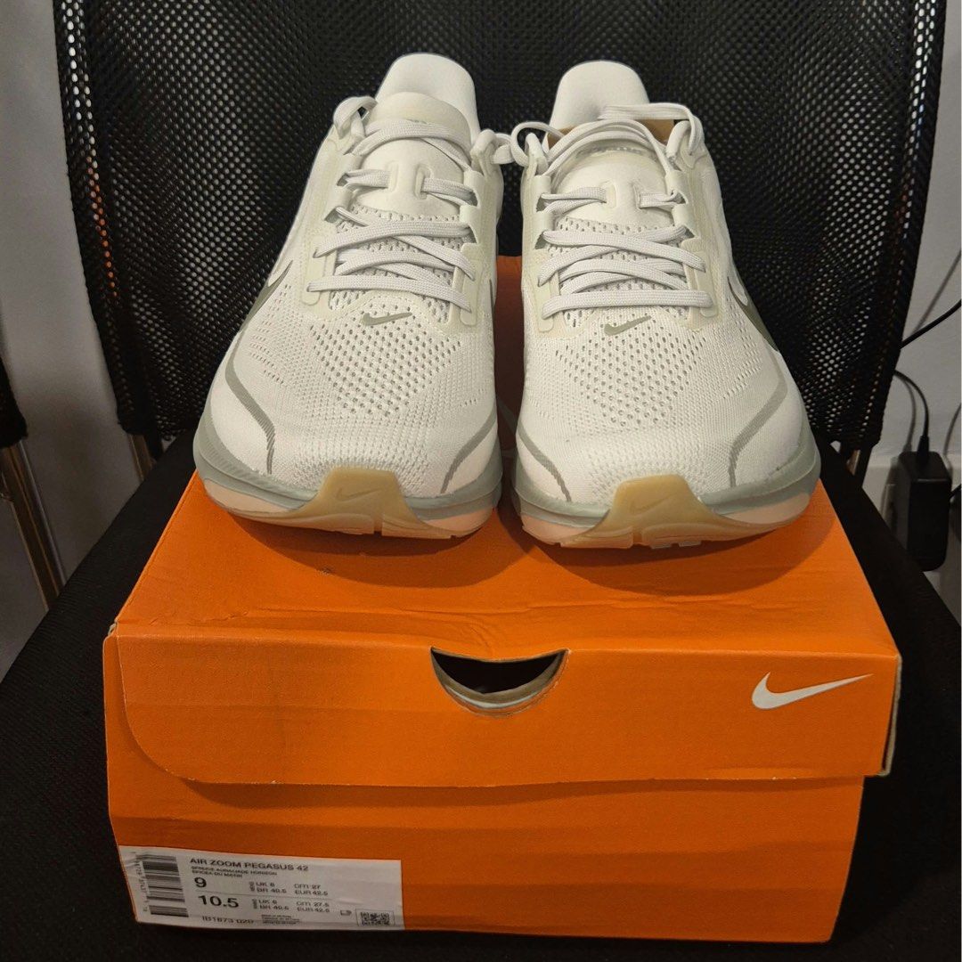 Nike Pegasus 42 (Category: Sneakers) located in Caloocan City. Submitted by declutter_joy (Listing ID 1464012121, Image 3). Description: US 9M PHP4,995 + SF Courier: Lalamove / Grab Express Location: Mckinley West, Taguig.