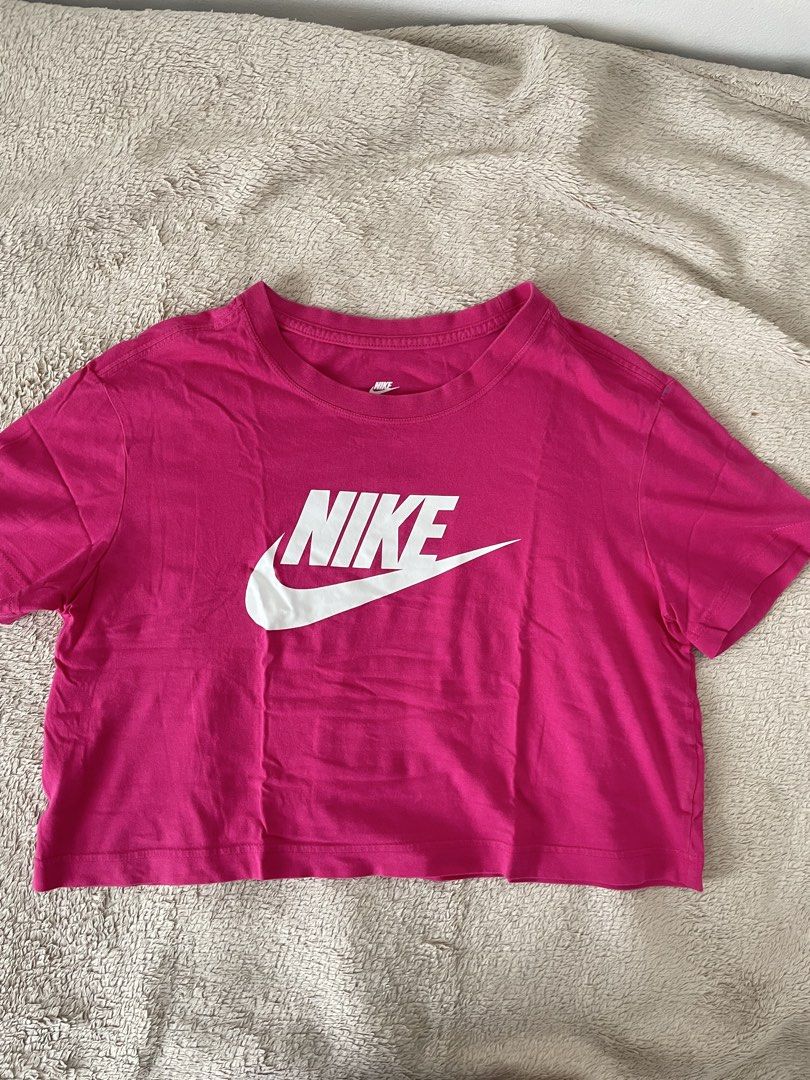 NIKE pink cropped shirt (Category: Shirts) located in Manila. Submitted by jasstazh (Listing ID 1463956348, Image 2). Description: 🛵 Lalamove or Jnt 💸 GCash payment 📦 SF shouldered by buyer.