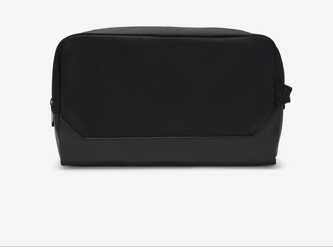 Nike Shoe Bag- Black (Category: Backpacks) located in Baguio. Submitted by snappzy (Listing ID 1464009585, Image 3). Description: •Original and Brand New •Complete with tags and plastic •Capacity: 11L .