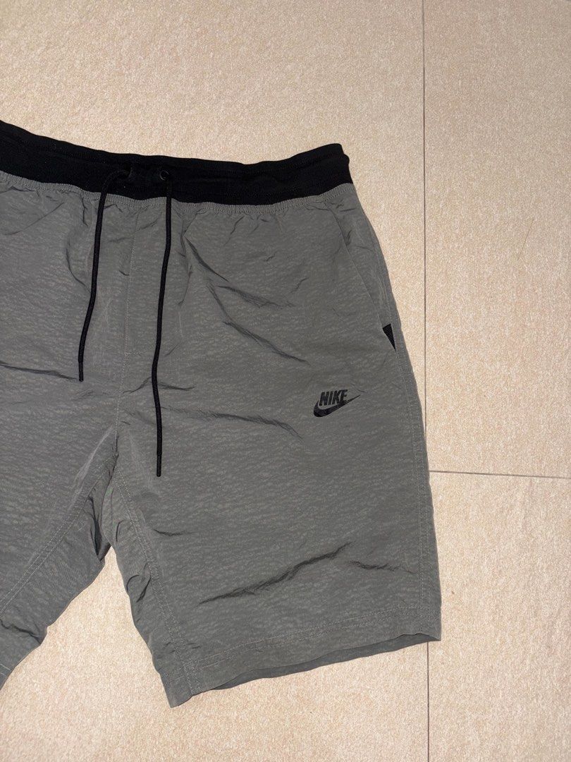 nike short (Category: Shorts) located in Manila. Submitted by triptothrift7 (Listing ID 1464070837, Image 3). Description: pm me for fast transaction! N*K3 BIG SIZE SHORT for only 599 size 2XL waistline 34 x 42 stretch length 20 no issue excellent condition color rate 9/10 mode of payment gcash or bank transfer location Biñan laguna.