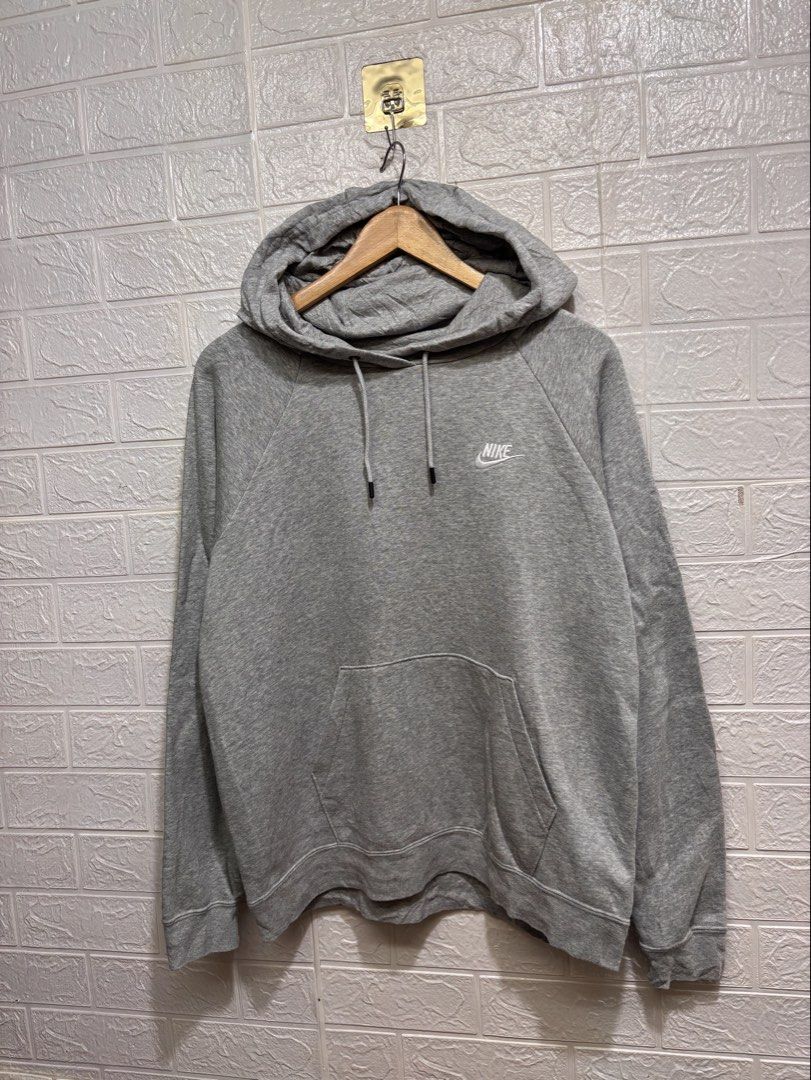NIKE SIDE LOGO HOODIE JACKET (Category: Coats, Jackets and Outerwear) located in Quezon City. Submitted by xoxochiq (Listing ID 1464070377, Image 1). Description: NIKE SIDE LOGO HOODIE JACKET Medium Length - 26 Width - 22 10/10 color rate Excellent Condition 750 only pm me!.