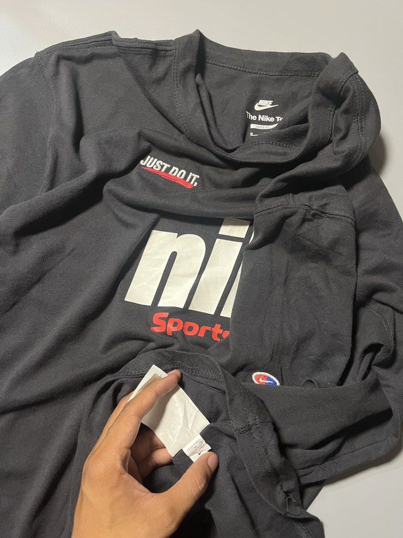 Nike SportWear (Category: Tshirts & Polo Shirts ) located in Cagayan de Oro. Submitted by jedandrei (Listing ID 1464136647, Image 2). Description: 21x27.