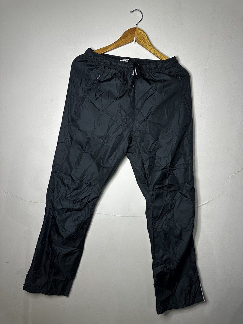 NIKE STORMFIT (Category: Jeans) located in Molave. Submitted by thriftmate13 (Listing ID 1464079646, Image 1). Description: .