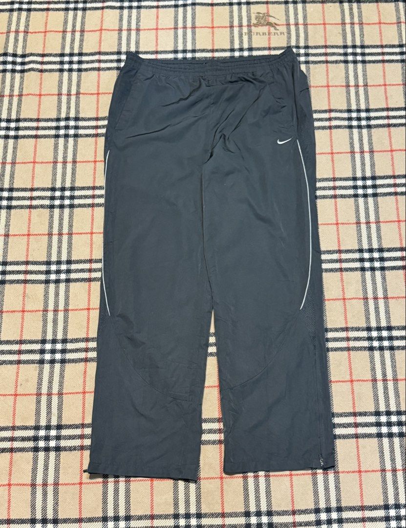 Nike Track Pants (Category: Jeans) located in Cavite. Submitted by markjoseph24866 (Listing ID 1463951016, Image 1). Description: .