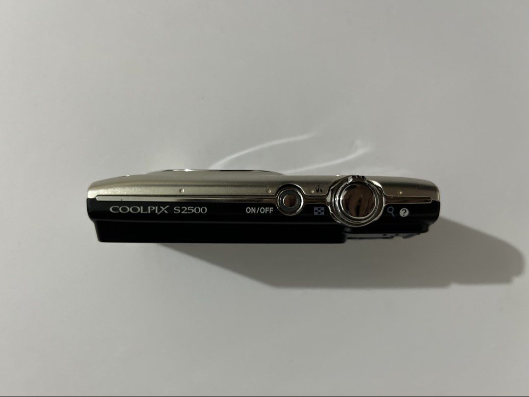 nikon coolpix s2500 untested (Category: Cameras) located in Rizal. Submitted by le.pln (Listing ID 1464032878, Image 3). Description: nikon coolpix s2500 PHP 499 + sf infos: - 12.0 MP - 4x zoom - last opened in 2025 - no charger already previous issues: - screen turning black - buttons not working properly - no playback mop: gcash mod: j&t.