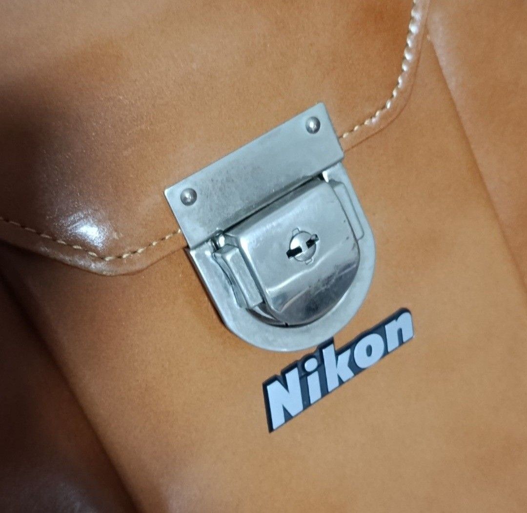 Nikon FB15 Minty 8500 (Category: Camera Bags & Carriers) located in Las Pinas. Submitted by 84vintage (Listing ID 1463970636, Image 2). Description: Nikon FB15 Minty (Sariwa pa amoy bago) Excellent interior and inserts. No key. Pls msg for more pics and details. Serious inquiries only. GCash mop. Lalamov or JnT for shipping..