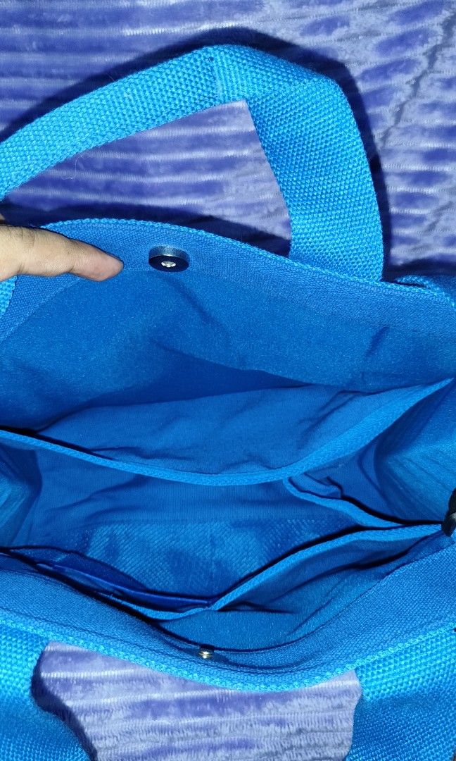 No Brand (Category: Shoulder Bags) located in Manila. Submitted by thecalvinedit (Listing ID 1463978291, Image 2). Description: NO BRAND 2-WAY SLING BAG Preloved • Excellent Condition ✨ Like-new condition ✨ Exceptionally well-maintained ✨ No issues or noticeable flaws ✨ Clean & ready to use ✨ Versatile 2-way design 📸 Actual item shown. Please refer to photos for details. 🔥 Don’t miss this one! 🛍️ Send us a message now to claim/reserve. First t