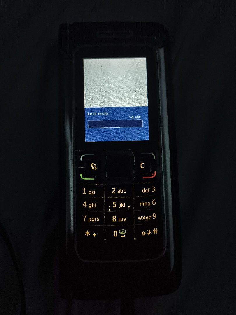 Nokia E90 (Category: Early Generation Mobile Phones) located in Quezon City. Submitted by anitagalan89774 (Listing ID 1464057850, Image 1). Description: nokia E90 issue with code .