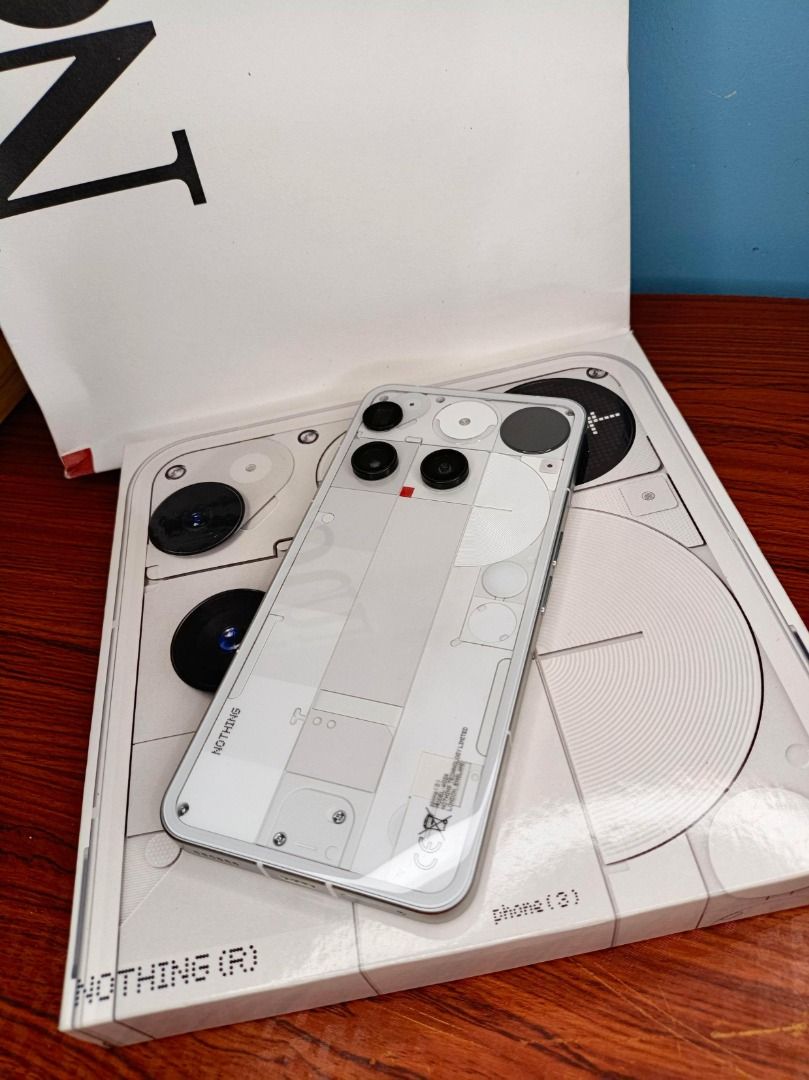 Nothing phone 3 Rush (Category: Android Others) located in Caloocan City. Submitted by happybear_580633 (Listing ID 1463949003, Image 3). Description: Nothing Phone 3 halos bago pa, unli reset/test to sawa upon meet up negotiable with box pa yan at extra casing Goods pang Gaming nka 120hz refresh rate RAM 12+8gb Camera para kang nka DSLR, maganda din night mode, meron din Macro lens Battery makunat 5,150mah (meron din wireless charging / reverse 