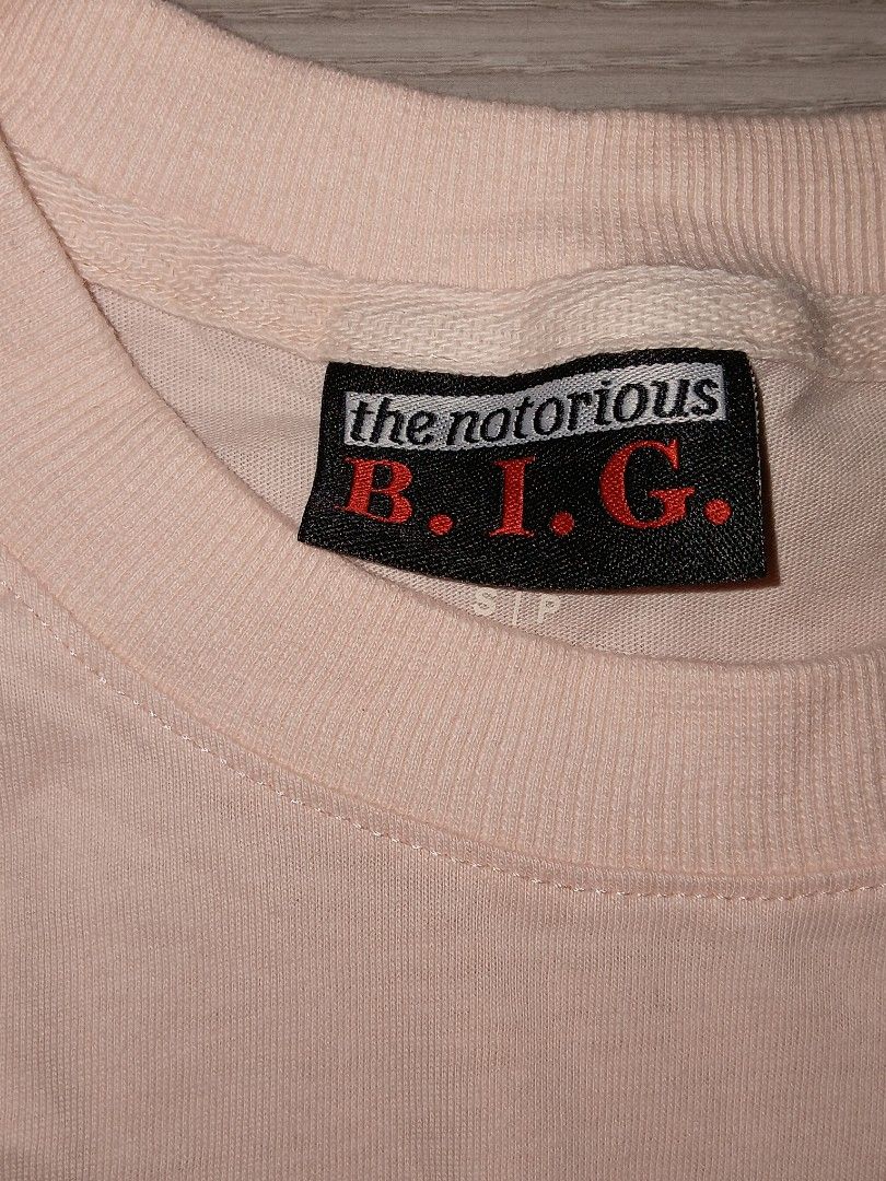 NOTORIOUS B.I.G (Category: Tshirts & Polo Shirts ) located in Calasiao. Submitted by thriftkartel26 (Listing ID 1463950531, Image 2). Description: all items are negotiable.