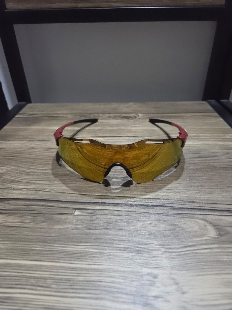 OAKLEY CYBR ZERO MATTE IRON RED PRIZM (Category: Sunglasses & Eyewear) located in Paranaque City. Submitted by pj.rosario (Listing ID 1464090088, Image 1). Description: OAKLEY CYBR ZERO MATTE IRON RED PRIZM ₱11,500.00 • used 2x for cycling, 1x for running • no scratches • as is where is, all angles posted RFS: too many sunglasses Location: Better Living, Parañaque Payment: GCash/Bank Transfer Lalamove/grab ok, buyer to book and pay. Pick-up ok, b