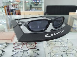 (Category: ) located in . Submitted by optikhaus (Listing ID 1463989775, Image 1). Description: .