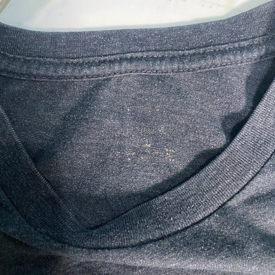 Oakley tshirt (Category: Luxury Apparel) located in Digos. Submitted by thriftnigoy (Listing ID 1463999438, Image 3). Description: OAKLEY PM📥 Dimes: inches Width 20 length:28 Best fit medium - Excellent condition - color rate 10 - no issue.