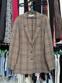 (Category: ) located in . Submitted by isabelasthriftclothes (Listing ID 1464044849, Image 1). Description: .